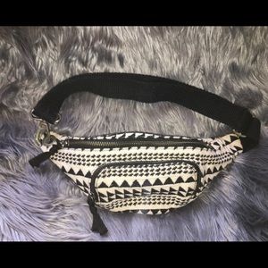 Make an offer American eagle Fanny pack